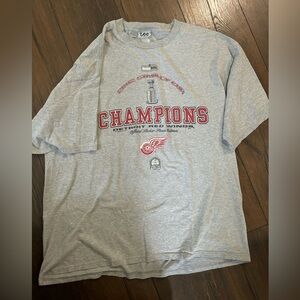 Vintage 2002 Lee Sport Detroit Red Wings Stanley Cup Champions Tee